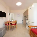 Seaview Apartman *